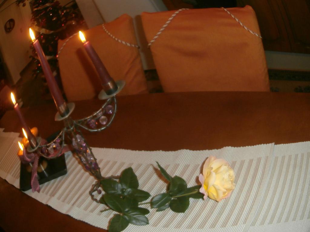 Noble Inn Loutraki  Bilik gambar