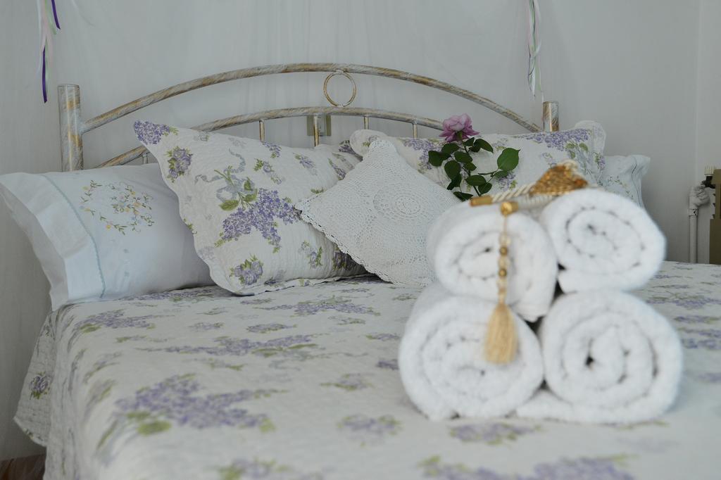 Noble Inn Loutraki  Bilik gambar