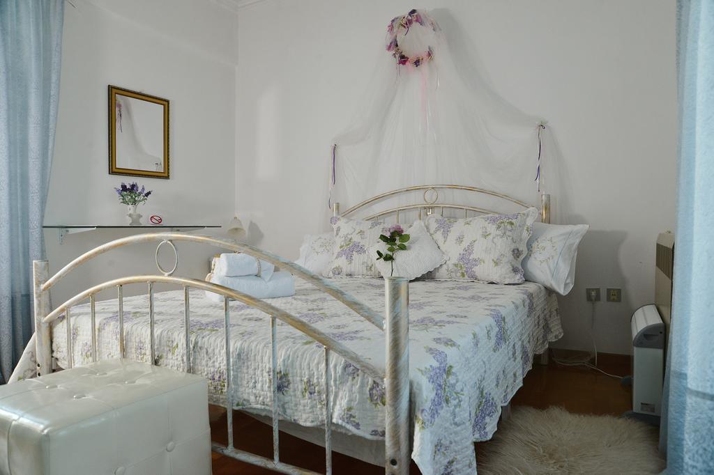 Noble Inn Loutraki  Bilik gambar