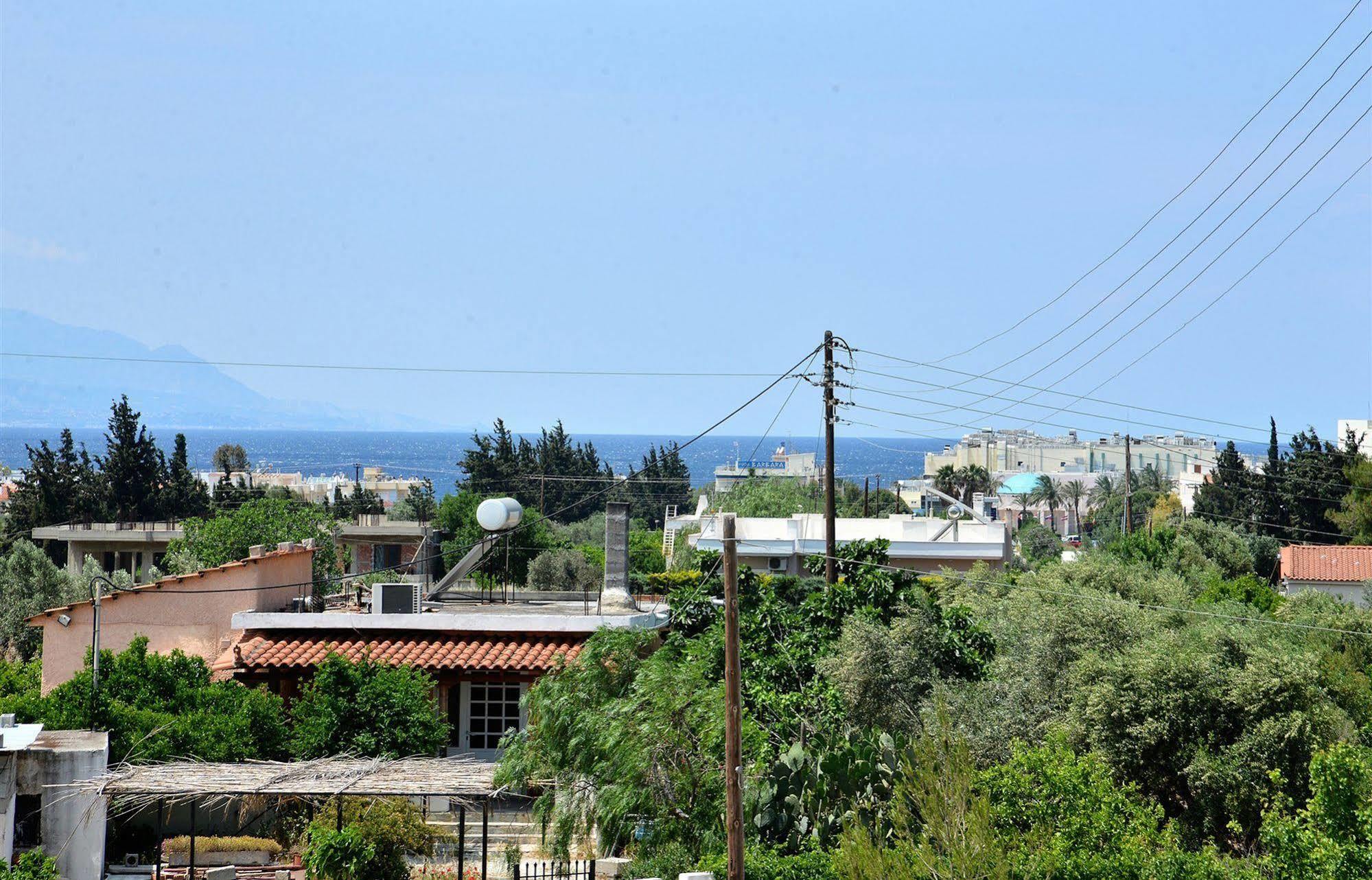 Noble Inn Loutraki  Luaran gambar